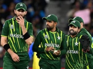 Babar Azam and Shaheen Afridi are smiling